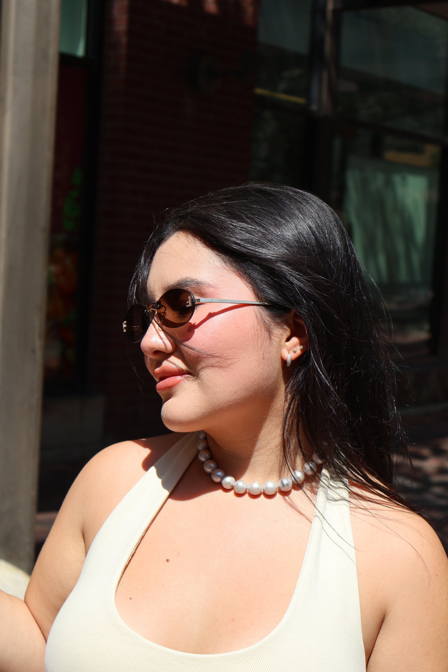 Gray chunky pearl choker