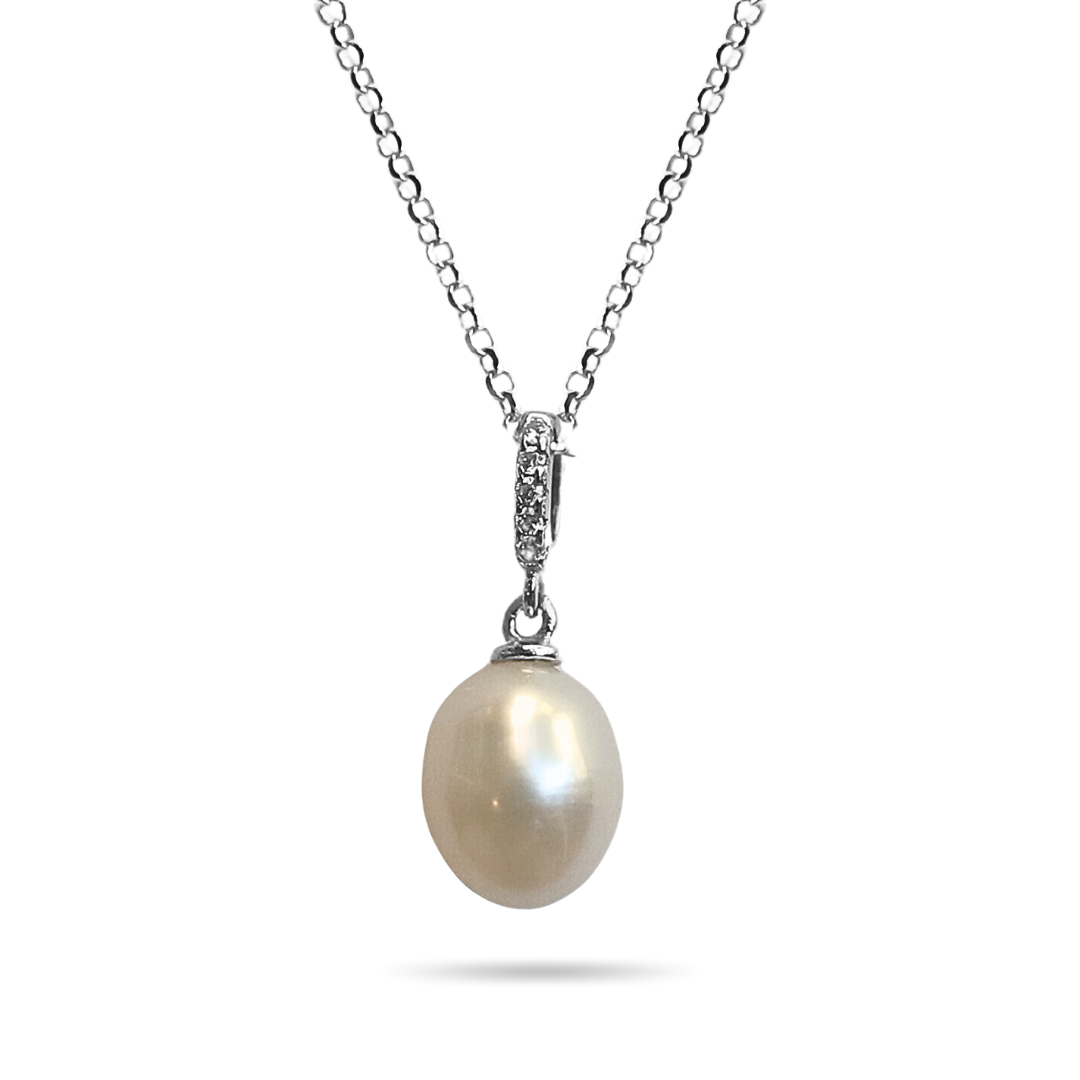 Pearl charm necklace