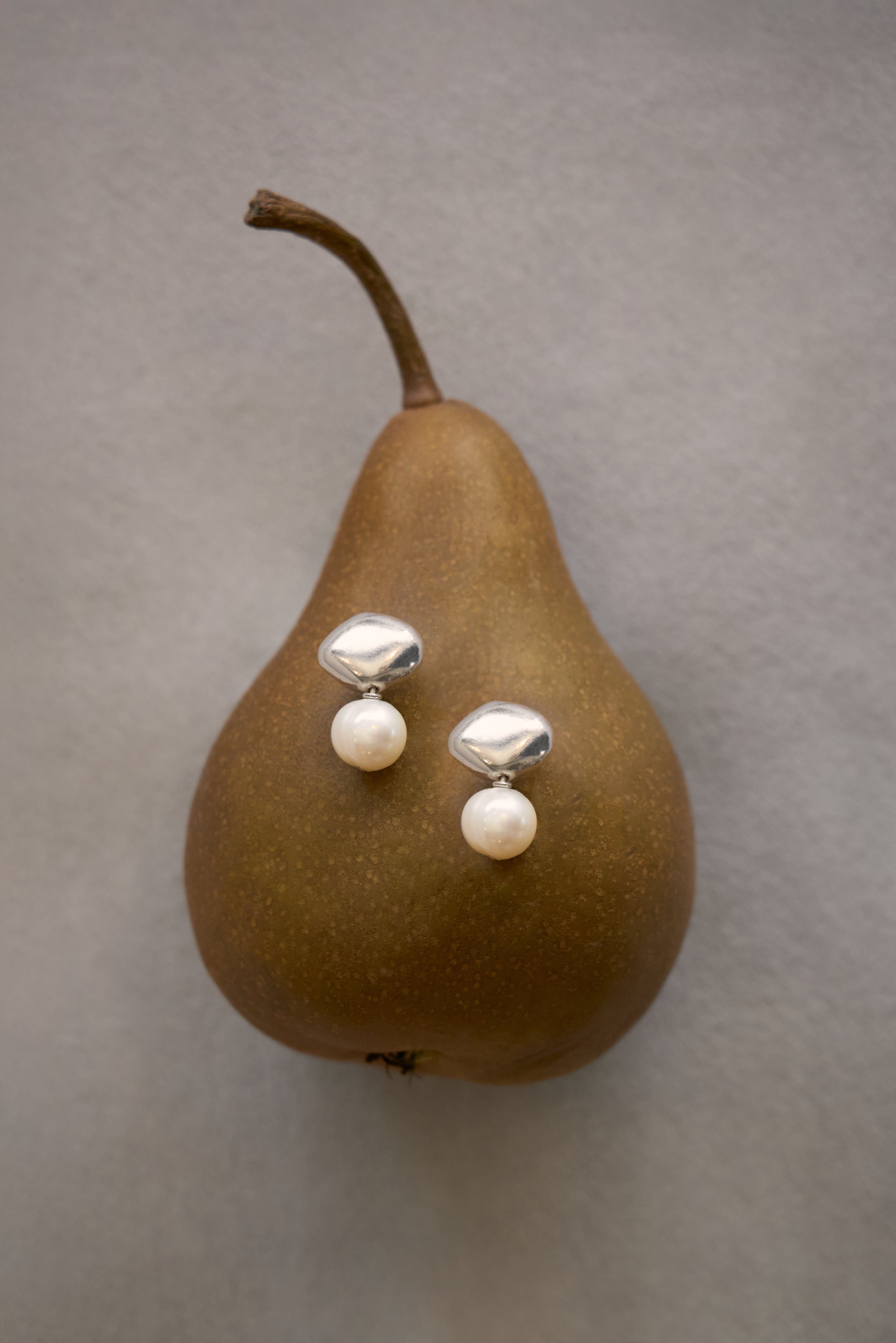 Chunky Pearl Earrings