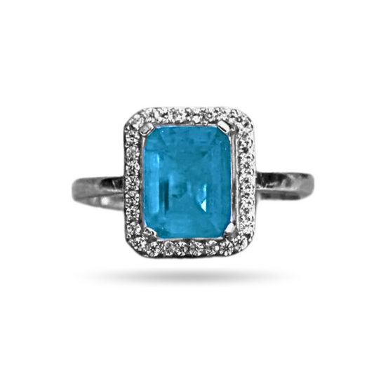 Light blue squared halo ring