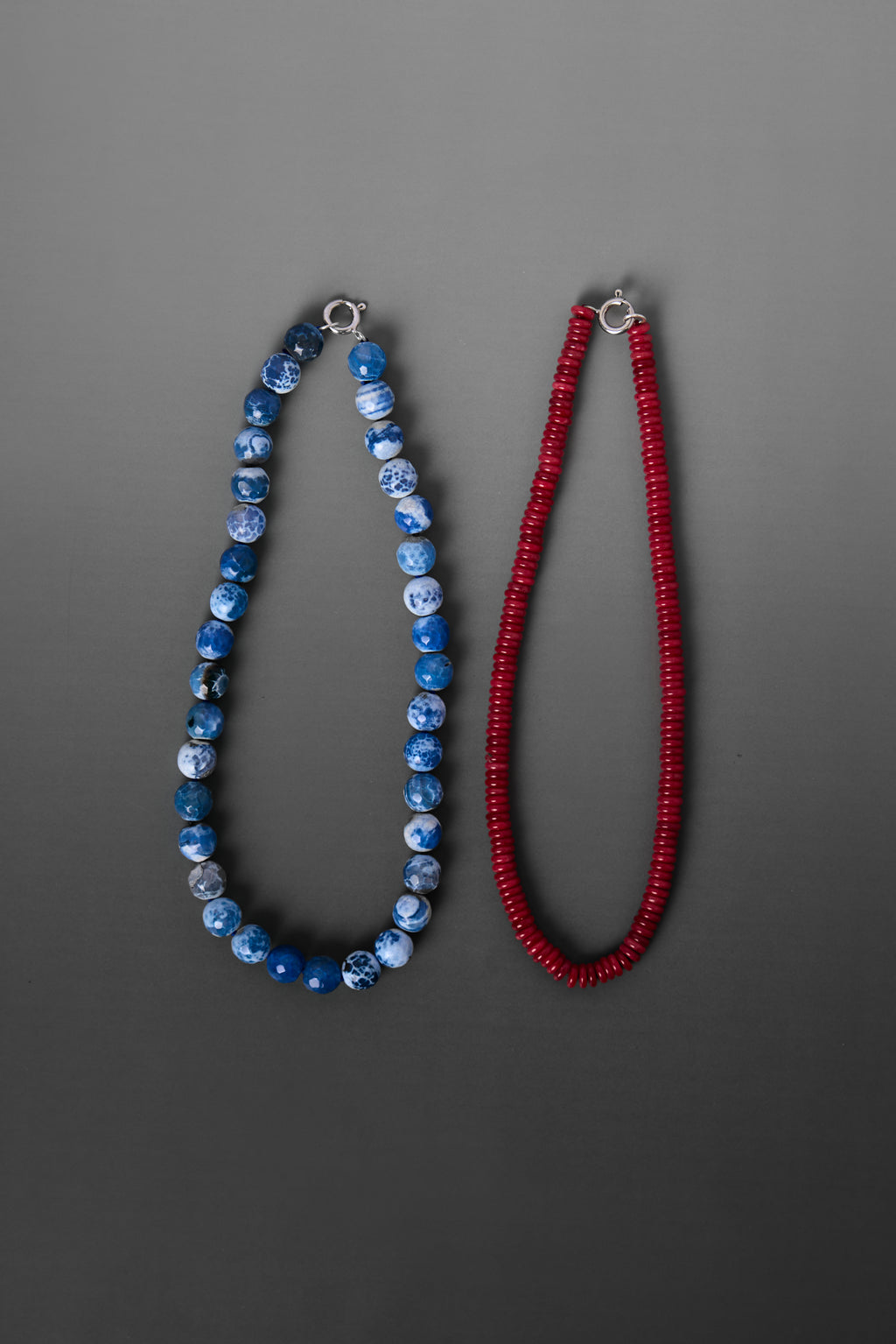 Blue and white ágatha choker