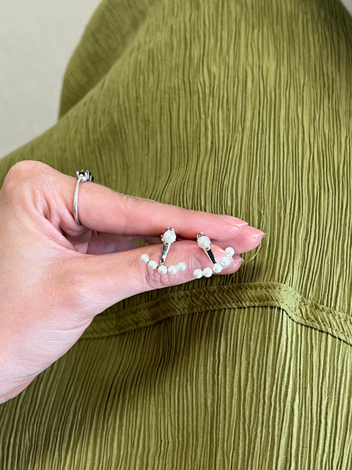 Pearl earring jacket