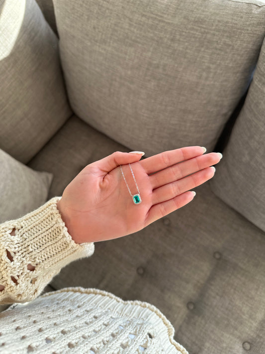 Green octagonal halo necklace