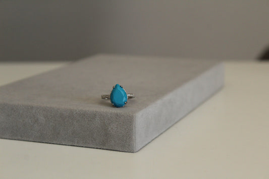 Turquoise pear pavé ring