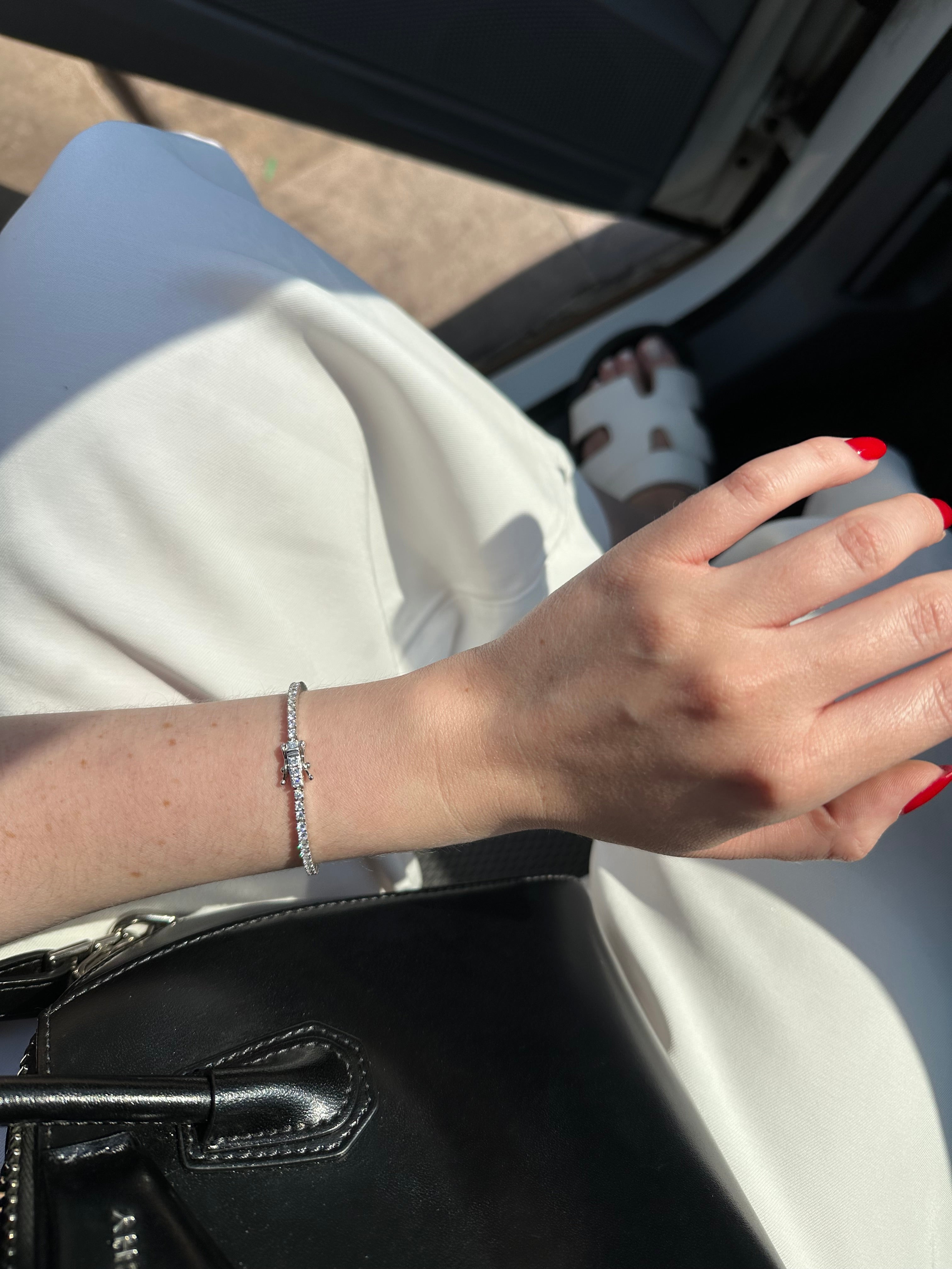 Medium Tennis Bracelet