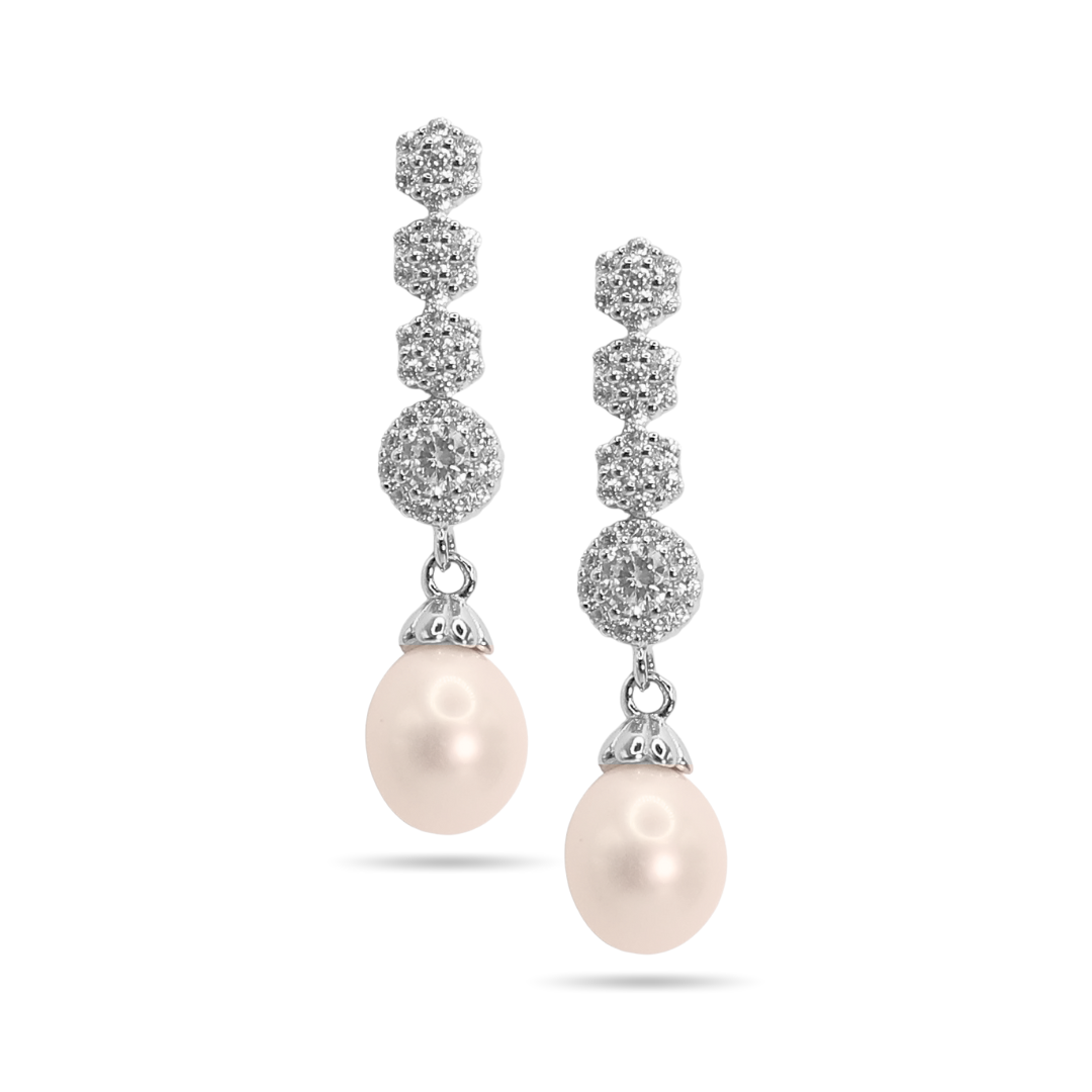 Cluster pearl earrings