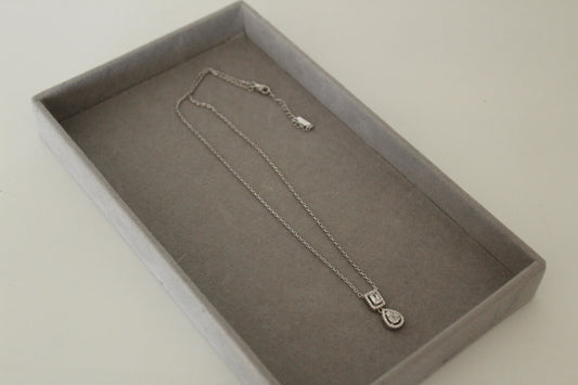 Drop halo necklace