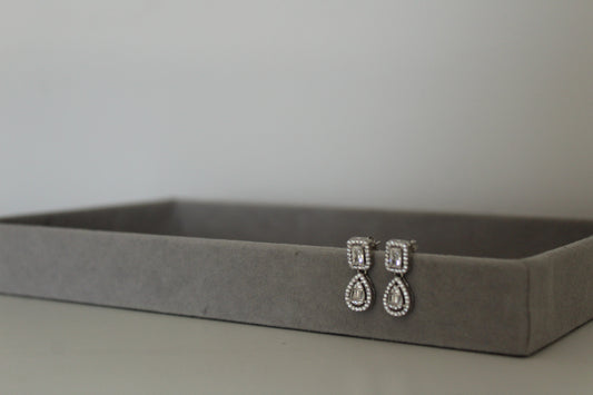 Drop halo earrings