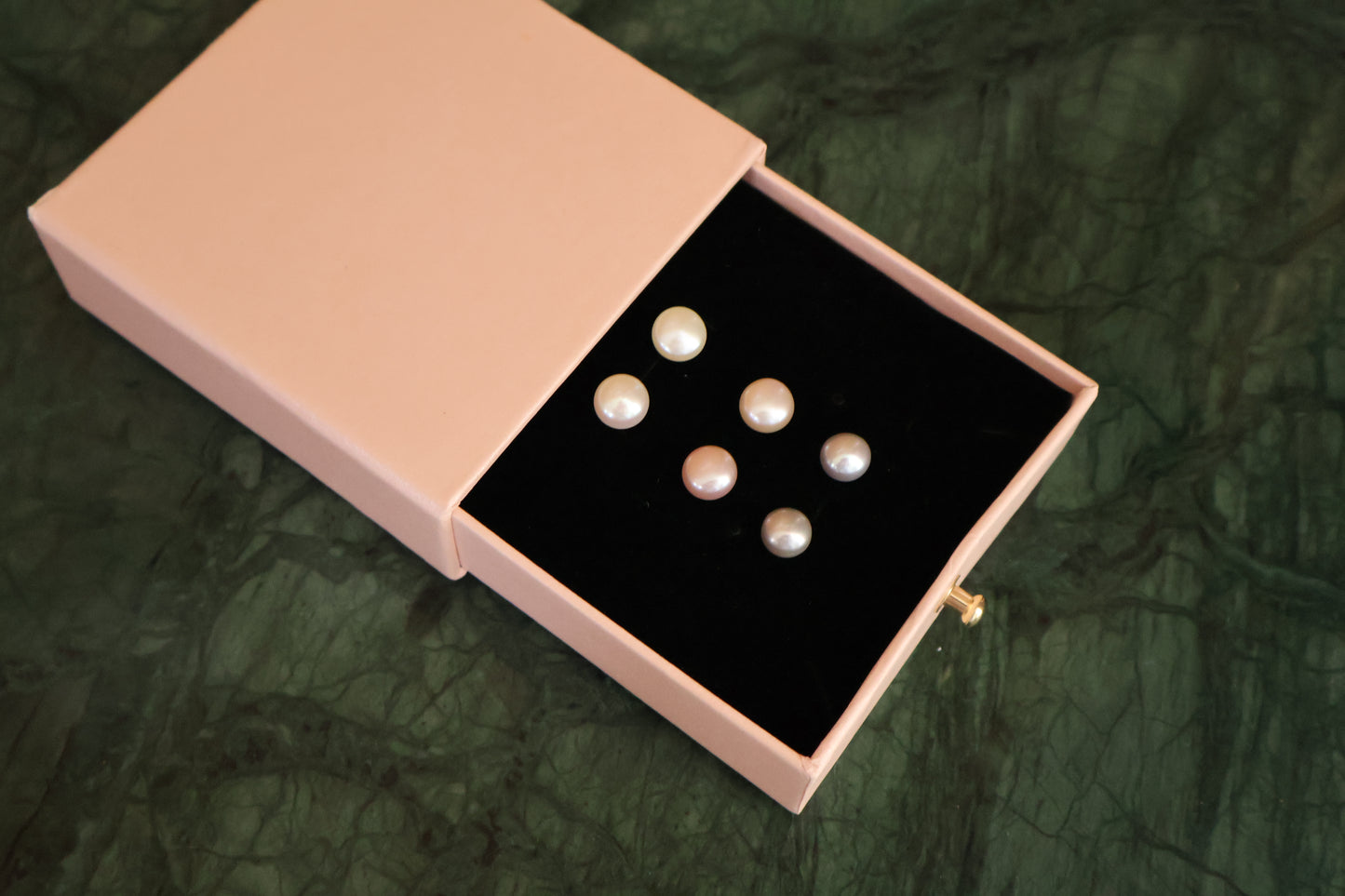Pearl box