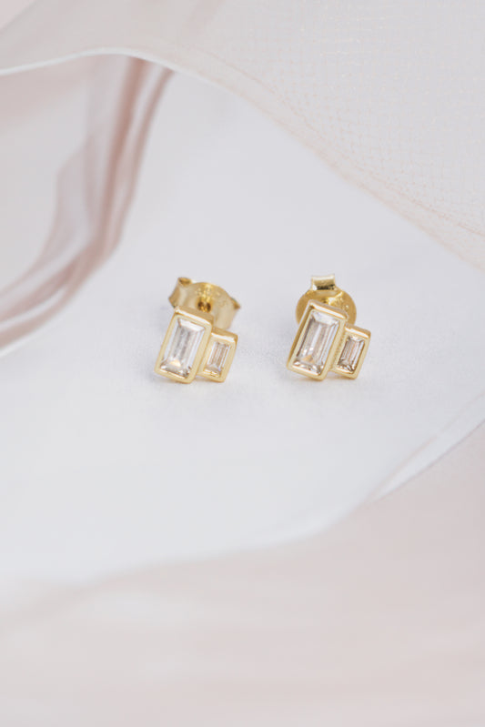 Baguette bezel studs