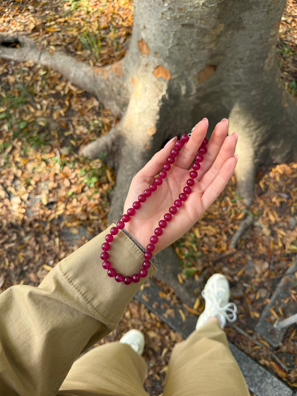 Buduoir red agatha choker