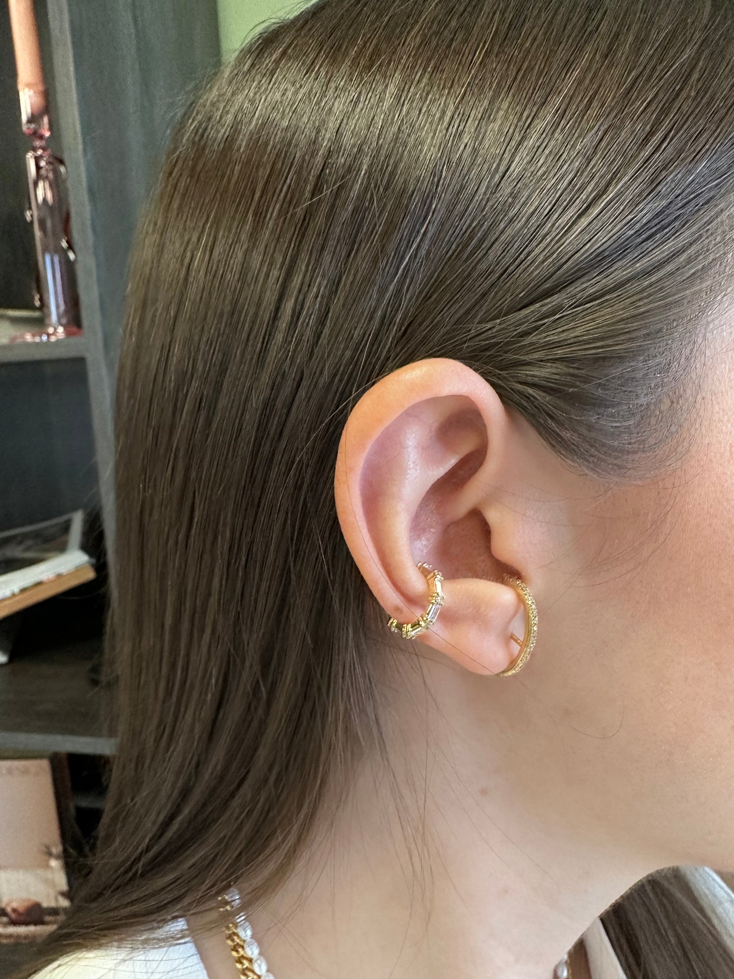 Baguette earcuff