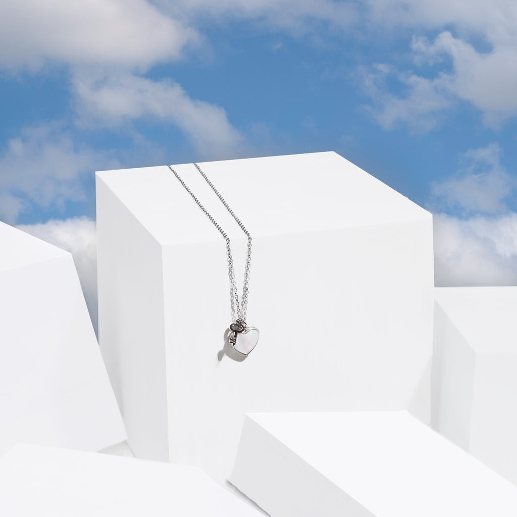 Mother pearl heart + key necklace